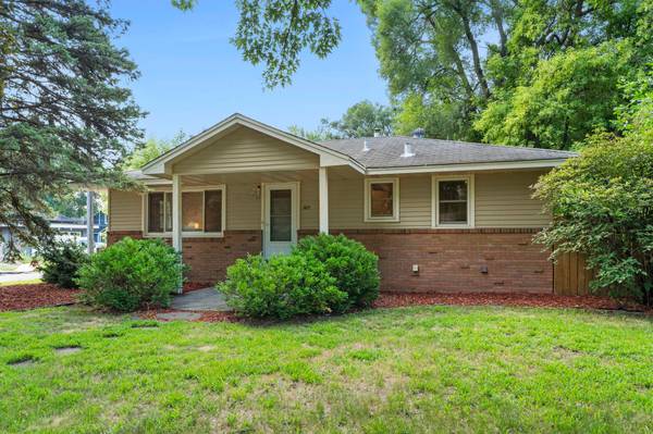 1405 16th ST NW, New Brighton, MN 55112