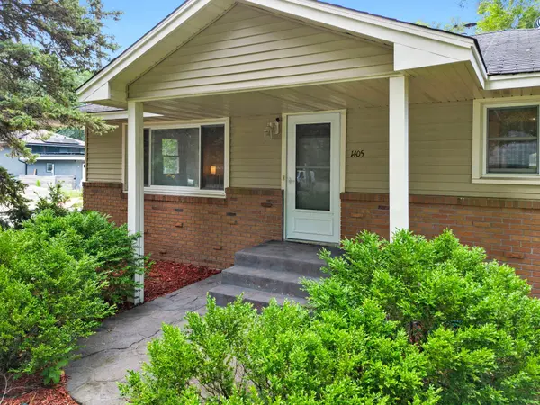 1405 16th ST NW, New Brighton, MN 55112