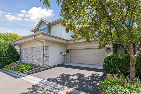 290 Grace Pointe CT, Wayzata, MN 55391