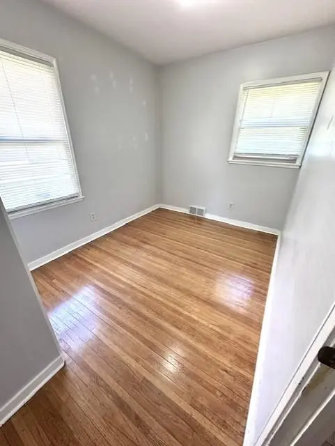 2012 Brookview DR, Brooklyn Center, MN 55430