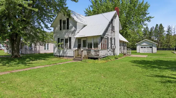 427 E River AVE, Barron, WI 54812