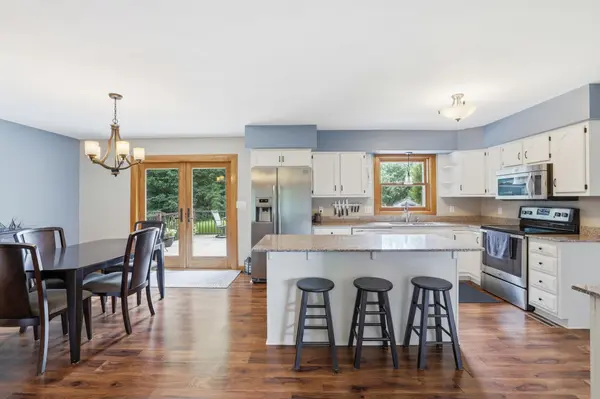 67 W Wood Ridge DR, River Falls, WI 54022