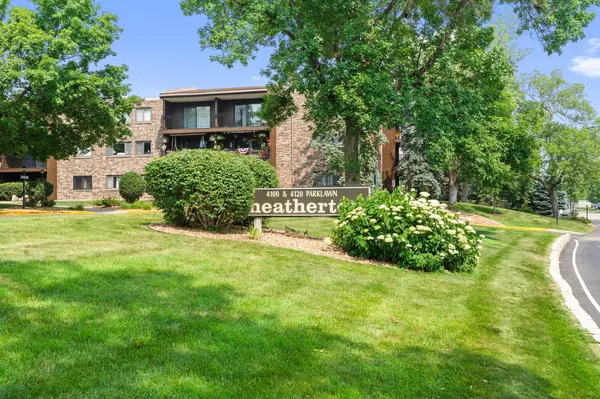 4120 Parklawn AVE #231, Edina, MN 55435