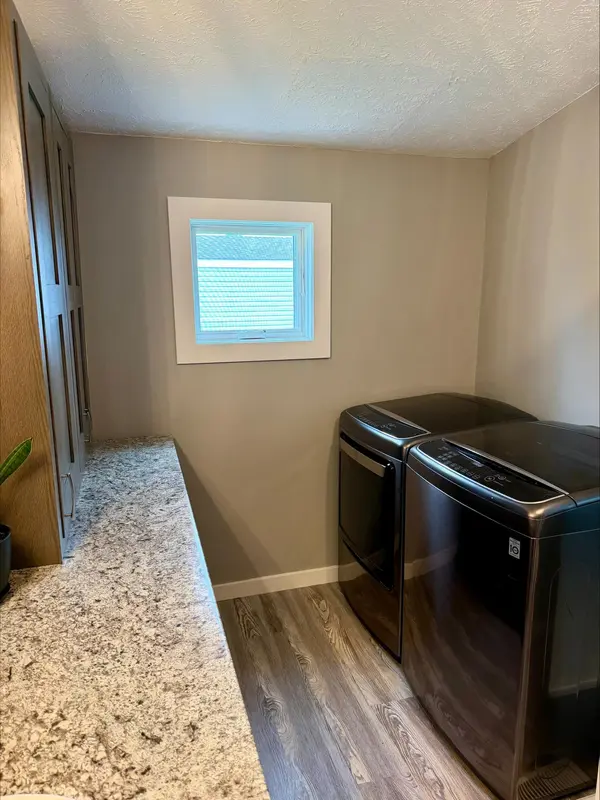 2111 Excalibur RD, North Mankato, MN 56003