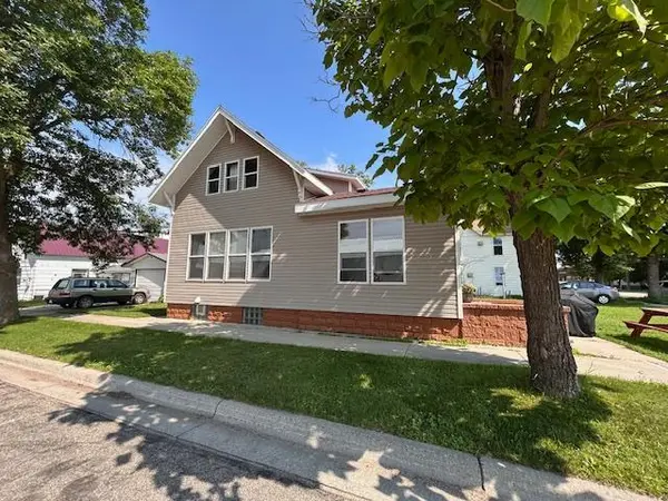 321 Lowery AVE, Belgrade, MN 56312