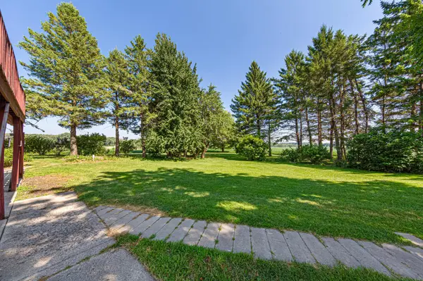 5177 255th ST E, Faribault, MN 55021