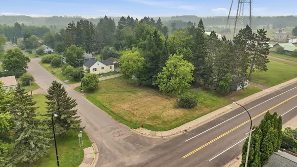 3934, 3936 Main ST, Kettle River, MN 55757