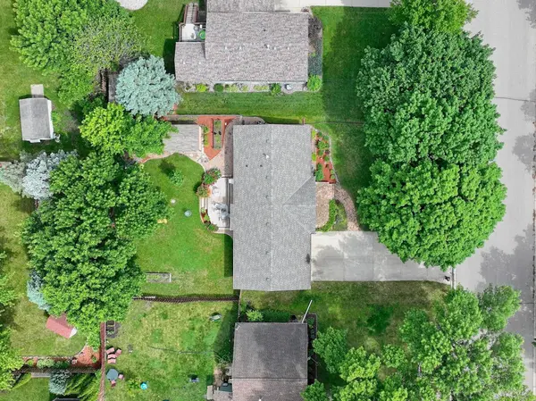492 Shady Ridge RD NW, Hutchinson, MN 55350