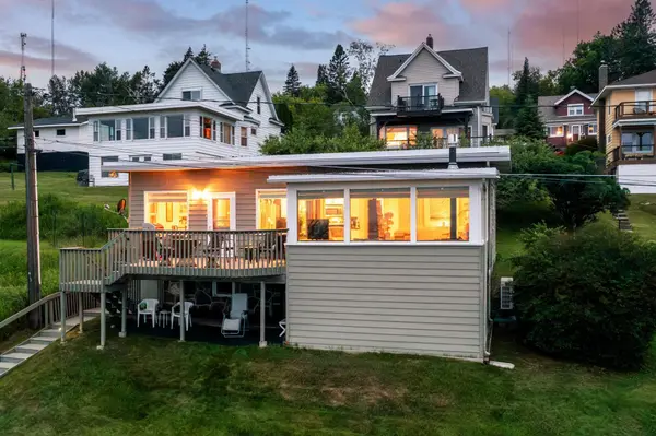 615 W 6th ST, Duluth, MN 55806