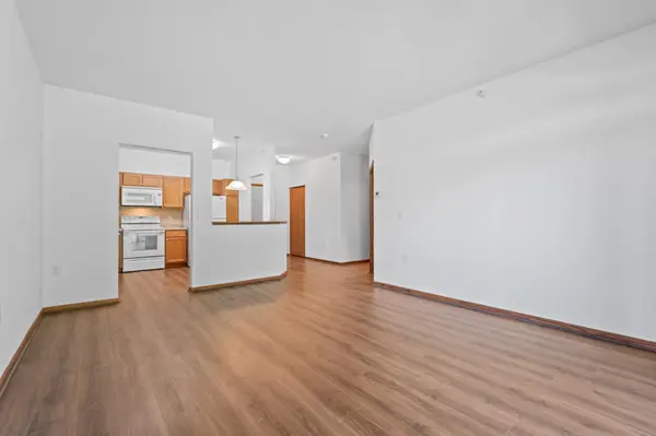 1880 3rd AVE NW #316, Rochester, MN 55901