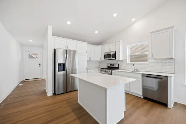 7449 Lotus LN, Lino Lakes, MN 55038