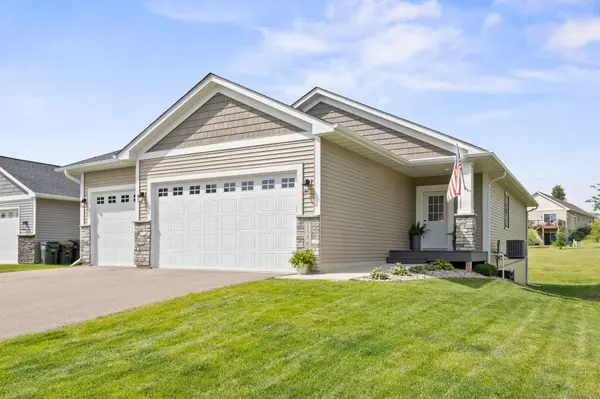 1356 Southfork DR SE, Hutchinson, MN 55350