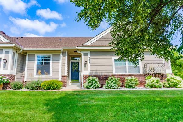 988 Daylily DR, Victoria, MN 55386