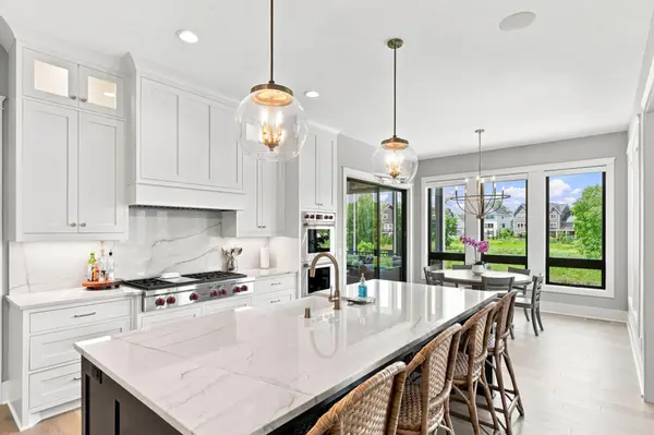5880 Prestwick CT, Excelsior, MN 55331