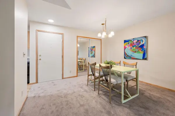 130 E Demont AVE E #348, Little Canada, MN 55117
