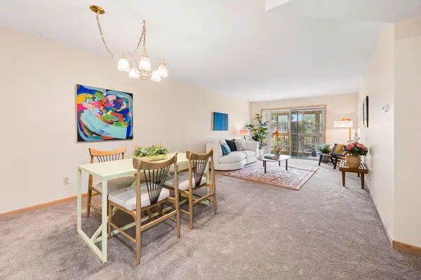 130 E Demont AVE E #348, Little Canada, MN 55117