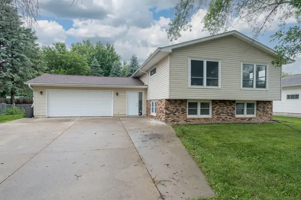2104 Fair ST, Mankato, MN 56001