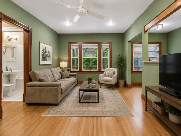 4418 W Lake Harriet Pkwy #205, Minneapolis, MN 55410