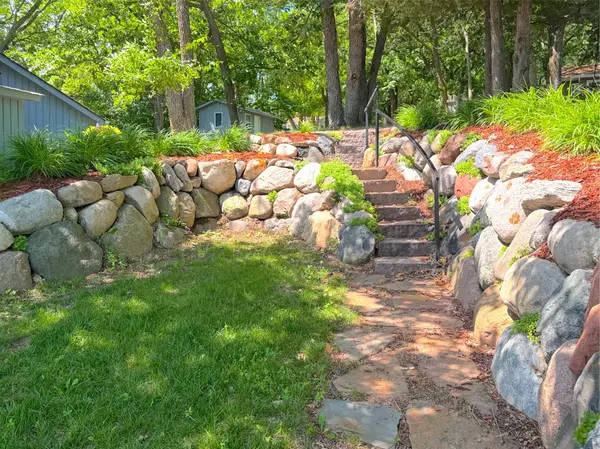 16064 62nd ST NW, South Haven, MN 55382