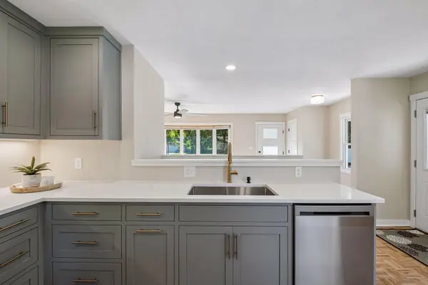 5919 Carlson ST, Shoreview, MN 55126