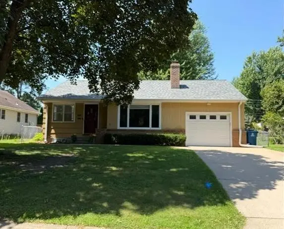 302 Herman TER, Hopkins, MN 55343