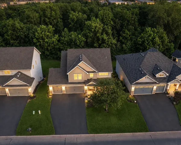 8302 W 132nd ST, Savage, MN 55378
