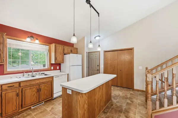 224 Country CT, Sartell, MN 56377