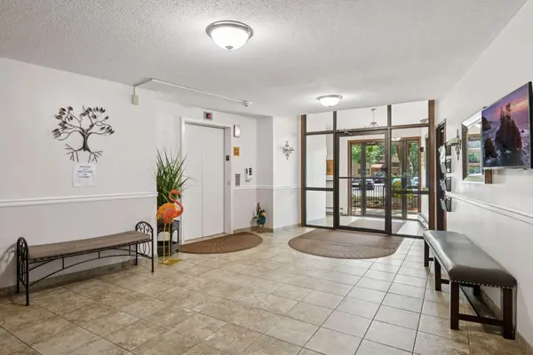 1887 Silver Bell RD #214, Eagan, MN 55122