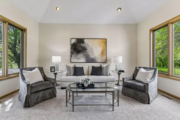 3435 Oakton DR, Minnetonka, MN 55305
