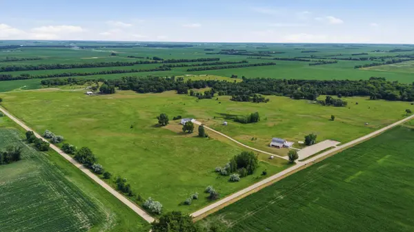 16305 57th ST SE, Kindred, ND 58051
