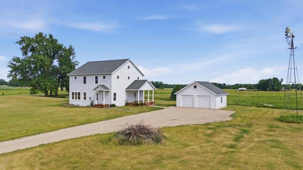 16305 57th ST SE, Kindred, ND 58051