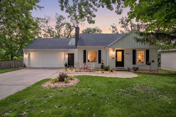 5636 Abbott AVE S, Edina, MN 55410
