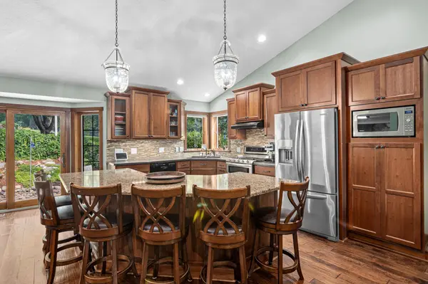 13423 Dominica WAY, Apple Valley, MN 55124