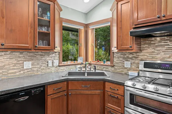 13423 Dominica WAY, Apple Valley, MN 55124