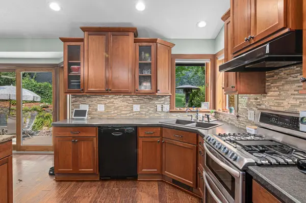 13423 Dominica WAY, Apple Valley, MN 55124