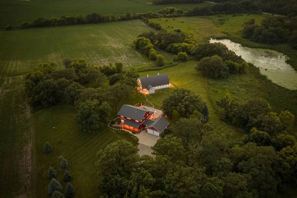 25551 885th AVE, Austin, MN 55912