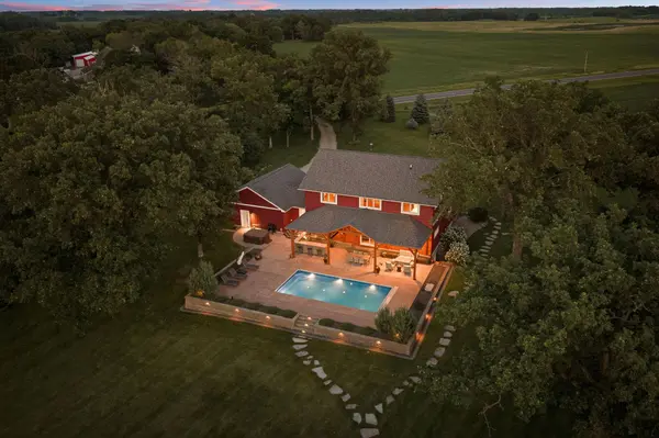 25551 885th AVE, Austin, MN 55912