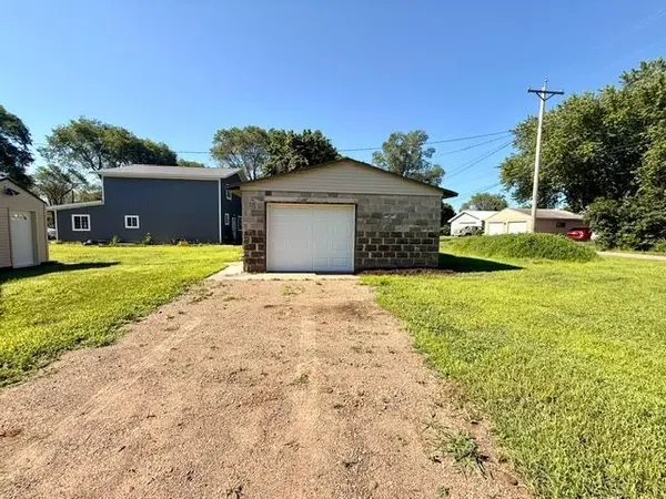 715 5th ST NE, Little Falls, MN 56345