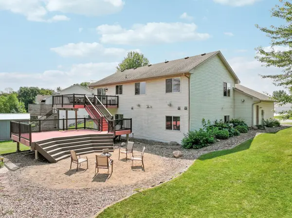 1512 Pond View CT, Cologne, MN 55322