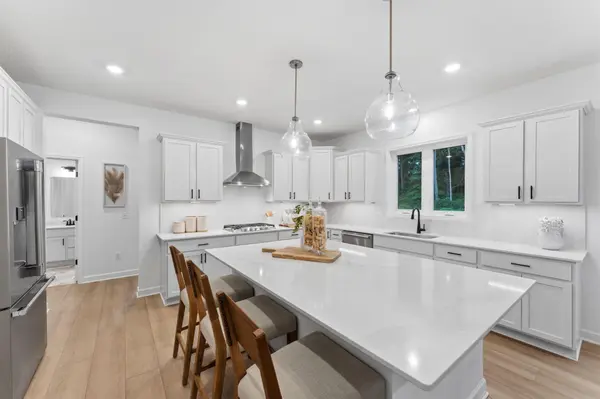 2606 Aspen DR, Shakopee, MN 55379