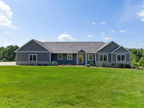 5490 College View RD E, Rochester, MN 55904