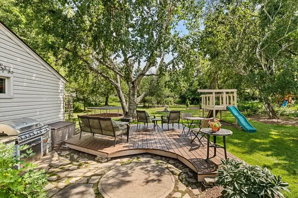 736 Lasso LN, Eagan, MN 55123
