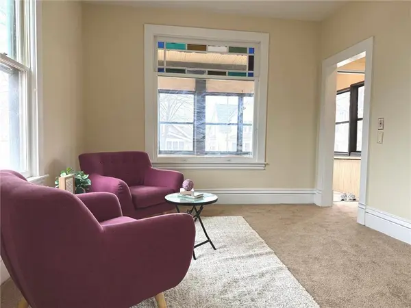 869 Lawson AVE E, Saint Paul, MN 55106