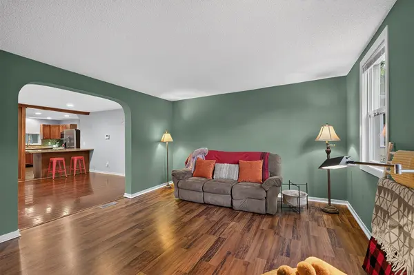 568 Western AVE N, Saint Paul, MN 55103