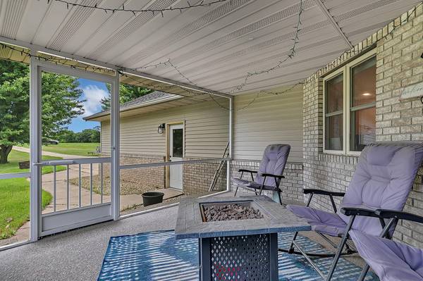 29203 Frontage RD, Saint Joseph, MN 56374