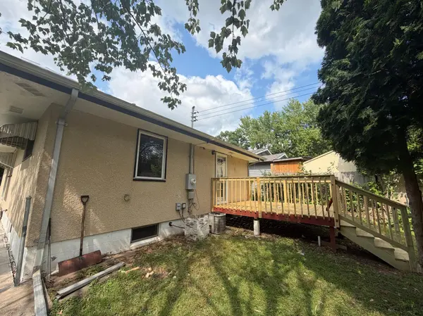 2140 Bush AVE E, Saint Paul, MN 55119