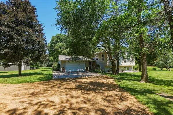 13240 50th ST, Watertown, MN 55388