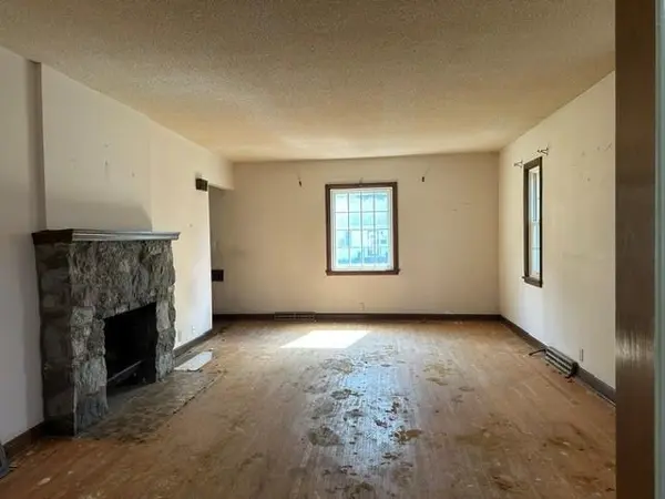 6052 Clinton AVE S, Minneapolis, MN 55419
