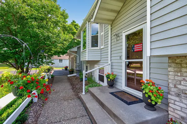 N7992 988th ST, River Falls, WI 54022