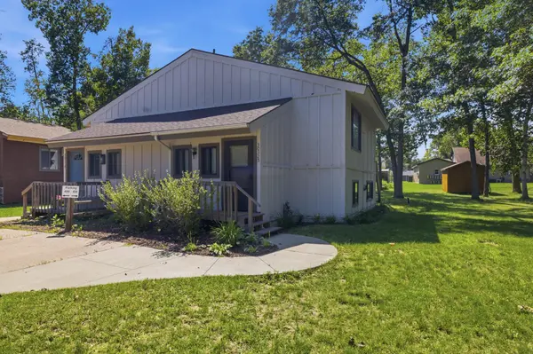 30325 N Pinewood DR, Breezy Point, MN 56472